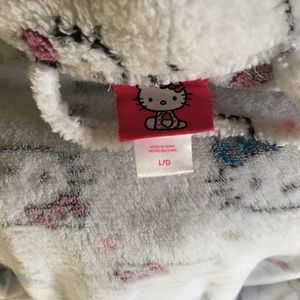 Supet cute Hello Kitty bathrobe